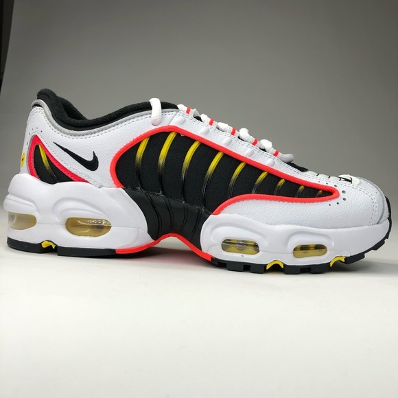 nike air max tailwind crimson